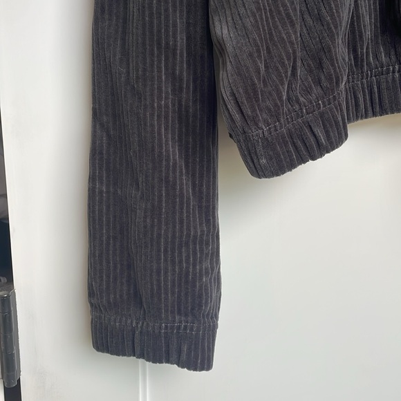 NWT Ugg cropped pull over (size XL) - Picture 2 of 7